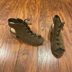 Steve Madden sandals